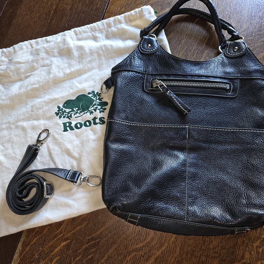 Roots Black Leather Shoulder Tote Bag with Detachable Strap